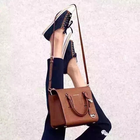 Michael Kors satchels bag Selby crossbody bag NWT - Picture 2 of 14